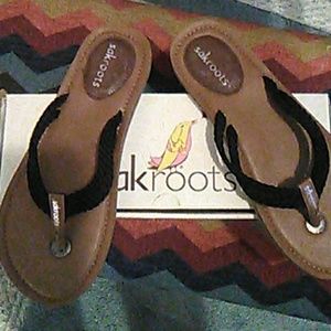 _New! Sakroots sandals